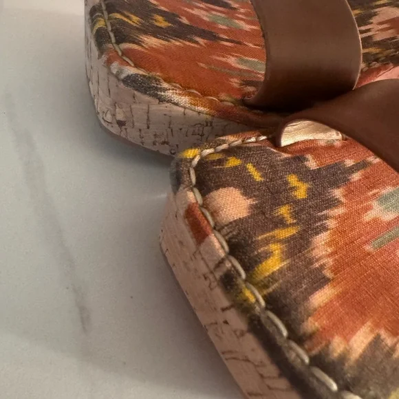 NWOT Sam Edelman Tan Wedge Sandals SIZE 6.5 - Picture 4 of 4